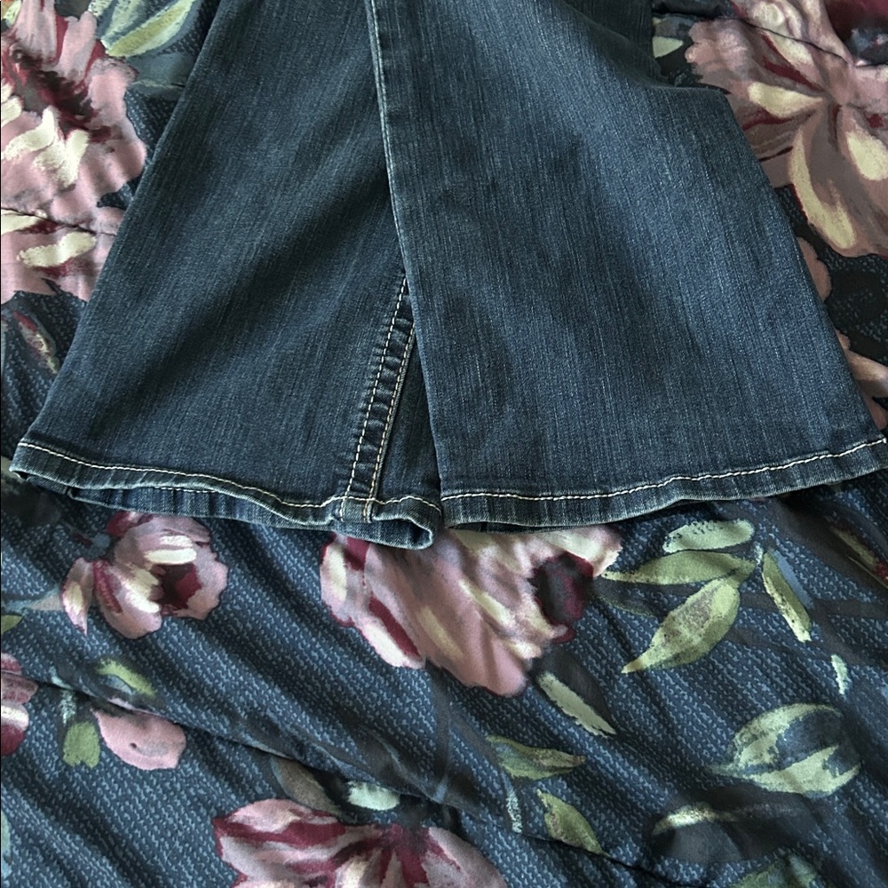 Ariat Women's Flare Jeans in Classic Blue - Picture 8 of 8